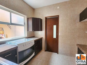 Casa en venta en Torres Adalid, en calle cerrada frente al CUM, Narvarte Poniente, Benito Juárez