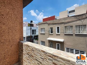 Casa en venta en Torres Adalid, en calle cerrada frente al CUM, Narvarte Poniente, Benito Juárez