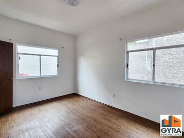 Casa en venta en Torres Adalid, en calle cerrada frente al CUM, Narvarte Poniente, Benito Juárez