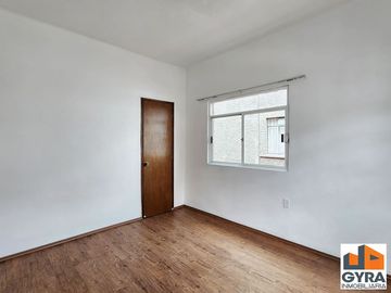 Casa en venta en Torres Adalid, en calle cerrada frente al CUM, Narvarte Poniente, Benito Juárez