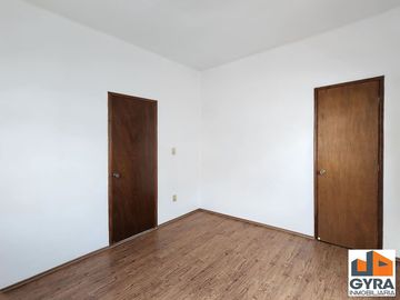 Casa en venta en Torres Adalid, en calle cerrada frente al CUM, Narvarte Poniente, Benito Juárez