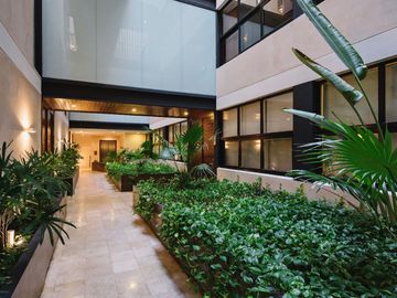 DEPARTAMENTO EN VENTA UBICADO EN EL CORAZÓN DE PLAYA DEL CARMEN DISFRUTA DE VIVIR CON LUJO A 2 CALLES DE LA PLAYACALLES CONOCE KUXTAL