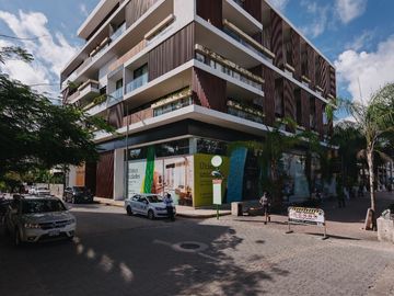 DEPARTAMENTO EN VENTA UBICADO EN EL CORAZÓN DE PLAYA DEL CARMEN DISFRUTA DE VIVIR CON LUJO A 2 CALLES DE LA PLAYACALLES CONOCE KUXTAL