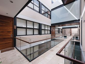 DEPARTAMENTO EN VENTA UBICADO EN EL CORAZÓN DE PLAYA DEL CARMEN DISFRUTA DE VIVIR CON LUJO A 2 CALLES DE LA PLAYACALLES CONOCE KUXTAL