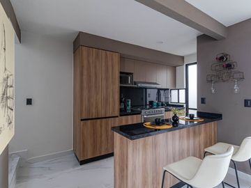 CASA EN VENTA EN XOCHITEPEC CON ALBERCA Y CANCHAS DE PADEL