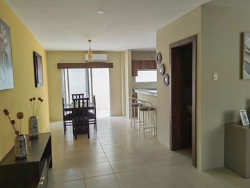 Casas de venta en la Urbanización La Martina, Crédito 12 meses, Durán.
