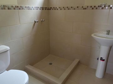 Casas de venta en la Urbanización La Martina, Crédito 12 meses, Durán.
