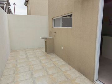 Casas de venta en la Urbanización La Martina, Crédito 12 meses, Durán.