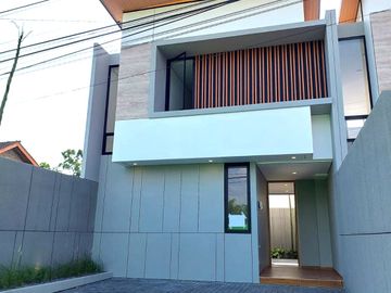 Rumah Baru Desain Cantik dekat Taman Palagan Asri 3