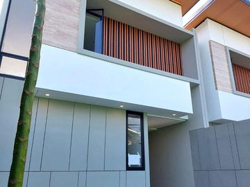 Rumah Baru Desain Cantik dekat Taman Palagan Asri 3