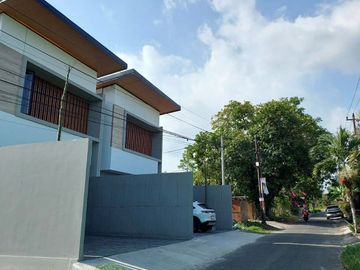 Rumah Baru Desain Cantik dekat Taman Palagan Asri 3