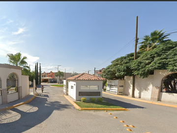CASA EN VENTA EN QUINTAS DEL DESIERTO -SF