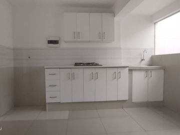 Lindo departamento en venta en primer piso y frente a parque. 🌳