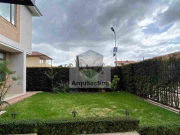 EXCLUSIVA CASA EN VENTA EN CAJICA, SIN ADMINISTRACION