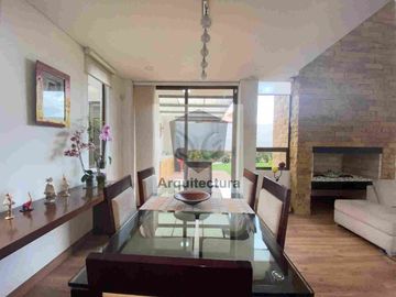 EXCLUSIVA CASA EN VENTA EN CAJICA, SIN ADMINISTRACION