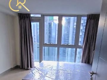 For Sale 1 Bedroom (1BR) | Semi Furnished Condo Unit at Uptown Parksuites Tower 2