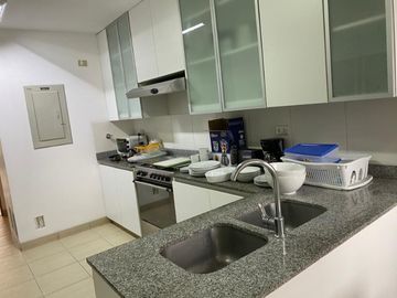 VENDO LINDO DPTO CON VISTA PANORAMICA AL GOLF DE SAN ISIDRO