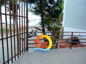 Casa de Venta frente al mar en Playas Villamil de lujo, via a Data Posorja