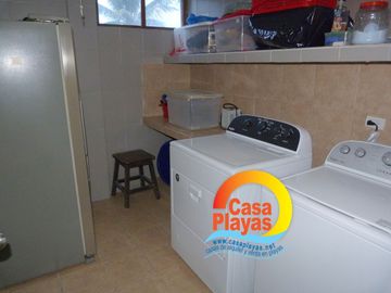 Casa de Venta frente al mar en Playas Villamil de lujo, via a Data Posorja