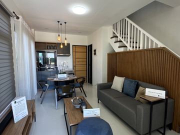 For Sale House and Lot with Balcony and One Carport Near Clark Pampanga