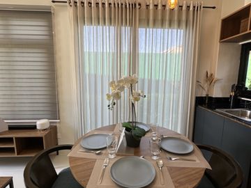 For Sale House and Lot with Balcony and One Carport Near Clark Pampanga