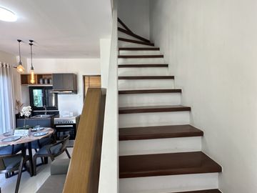 For Sale House and Lot with Balcony and One Carport Near Clark Pampanga