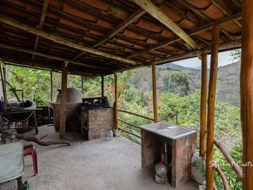 Se vende casa con terreno en Landangui -Malacatos