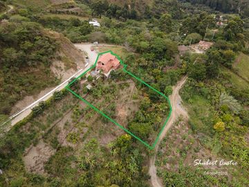 Se vende casa con terreno en Landangui -Malacatos