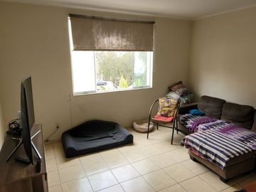 Céntrico, espacioso y muy iluminado departamento en “Agrupamiento Miraflores”