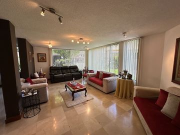 Casa de Venta Cumbaya, Sector Reservorio Dentro de Urbanización