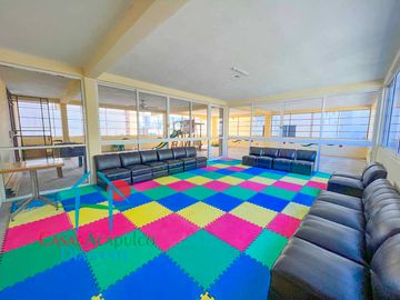 Departamento con Roof garden con sala y jacuzzi