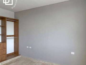 Casa en venta con alberca en privada residencial.