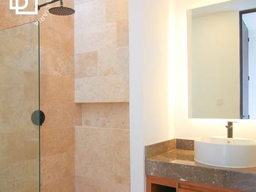 Casa en venta con alberca en privada residencial.