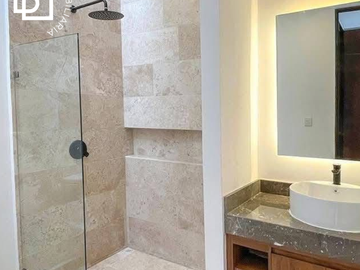 Casa en venta con alberca en privada residencial.