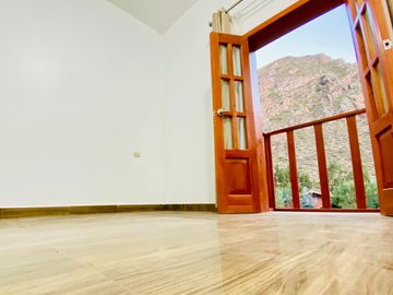 CASA EN ALQUILER CALCA CUSCO