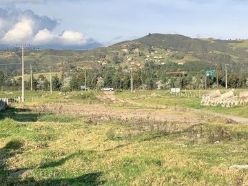 Excelente terreno en venta 10.000m2 mas Nave Industrial Vía Cumbe