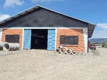 Excelente terreno en venta 10.000m2 mas Nave Industrial Vía Cumbe