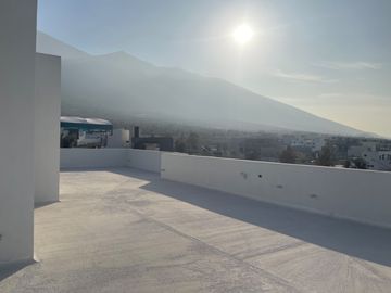 CASA NUEVA VENTA CUMBRES SANTORAL III