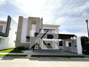 Casa con vista al campo de golf