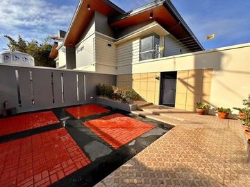 House and Lot Resort for Sale at Amadeo Resort Tagaytay