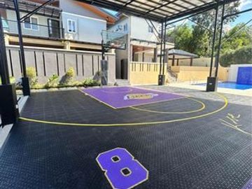 House and Lot Resort for Sale at Amadeo Resort Tagaytay