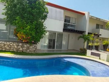 VENTA DE CASA EN CONDOMINIO CON VIGILANCIA EN PUEBLO MAGICO XOCHITEPEC, MOR $1,800,000.00