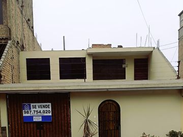 Casa de 2 Pisos con 2 Cocheras en Venta, Ideal para Remodelar 180M2