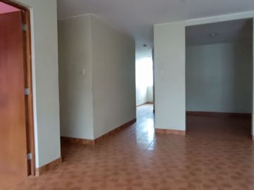 Casa de 2 Pisos con 2 Cocheras en Venta, Ideal para Remodelar 180M2