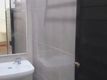 DIJUAL CEPAT KOST EKSKLUSIF UGM 18 KAMAR TIDUR HARGA 5,5 M NEGO