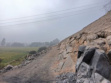 Terreno elevado para lotizacion, vista al Valle