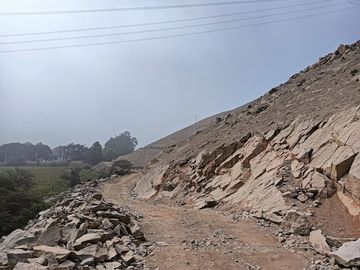 Terreno elevado para lotizacion, vista al Valle
