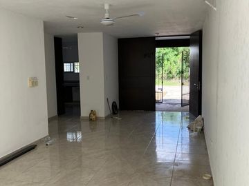 HERMOSA CASA EN VENTA EN EL FRACCIONAMIENTO LAS AMERICAS MÉRIDA, YUCATÁN