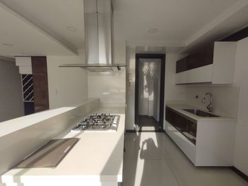 Apartamento en Arriendo en Pinares