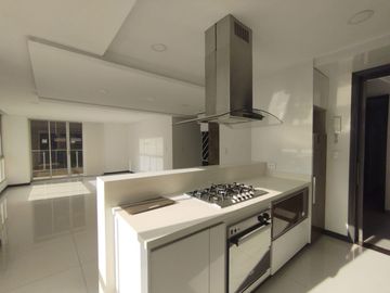 Apartamento en Arriendo en Pinares